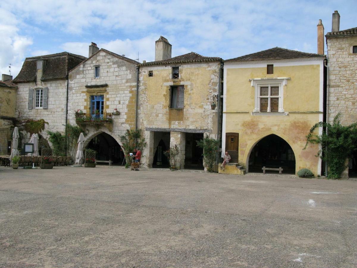 La Ferme De Bousserand Pontours Exteriör bild