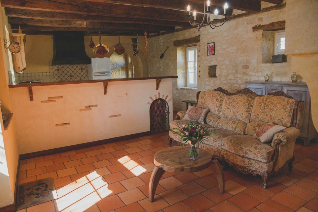 La Ferme De Bousserand Pontours Exteriör bild